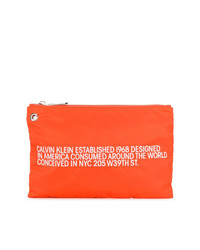 Pochette in pelle stampata arancione di Calvin Klein 205W39nyc