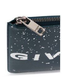 Pochette in pelle stampata blu scuro di Givenchy