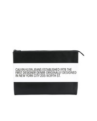 Pochette in pelle stampata nera e bianca di Calvin Klein Jeans