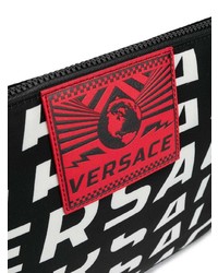 Pochette in pelle stampata nera di Versace