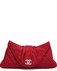 Pochette trapuntata rossa di Chanel