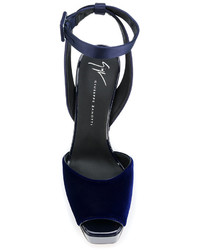Sandali blu scuro di Giuseppe Zanotti Design