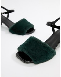 Sandali con tacco di pelliccia verde scuro