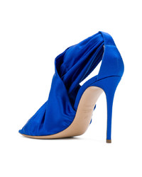 Sandali con tacco di raso blu di Casadei
