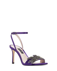 Sandali con tacco di raso decorati viola