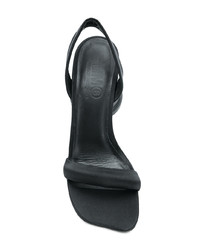 Sandali con tacco di raso neri di MM6 MAISON MARGIELA