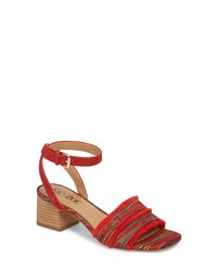 Sandali con tacco di tela rossi