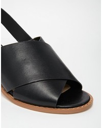 Sandali con tacco in pelle neri di Asos