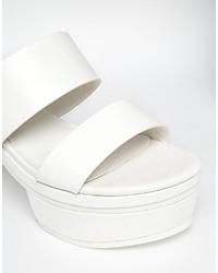 Sandali con tacco in pelle pesanti bianchi di Asos