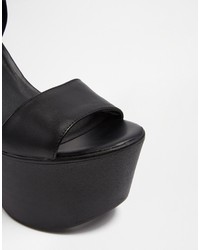 Sandali con tacco in pelle pesanti neri di Windsor Smith