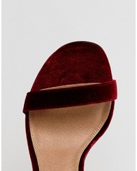Sandali con tacco in pelle scamosciata bordeaux di Asos