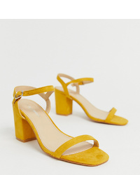 Sandali con tacco in pelle scamosciata gialli di Glamorous Wide Fit
