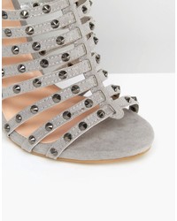 Sandali con tacco in pelle scamosciata grigi di Glamorous