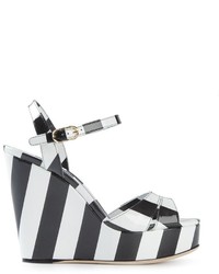 Sandali con zeppa in pelle a righe orizzontali neri e bianchi di Dolce & Gabbana
