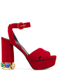 Sandali decorati rossi di Casadei