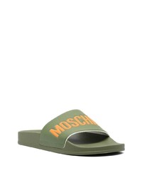 Sandali di gomma stampati verde oliva di Moschino