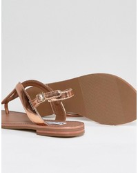 Sandali dorati di Steve Madden