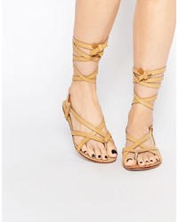 Sandali gladiatore in pelle marrone chiaro di Glamorous