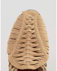Sandali in pelle scamosciata tessuti beige di Asos
