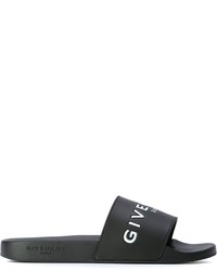 Sandali neri di Givenchy