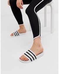 Sandali piatti di gomma stampati bianchi di adidas Originals