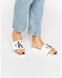 Sandali piatti di tela bianchi di Calvin Klein Jeans