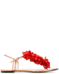 Sandali piatti in pelle decorati rossi di Charlotte Olympia