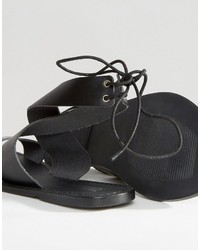 Sandali piatti in pelle neri di Asos