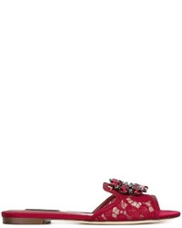 Sandali piatti in pelle rossi di Dolce & Gabbana