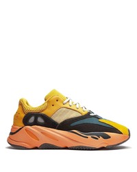 Scarpe sportive arancioni di adidas YEEZY