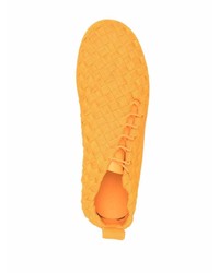 Scarpe sportive arancioni di Bottega Veneta