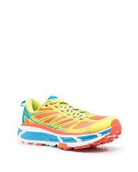 Scarpe sportive arancioni di Hoka One One