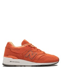 Scarpe sportive arancioni di New Balance