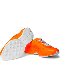 Scarpe sportive arancioni di Gucci
