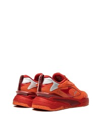 Scarpe sportive arancioni di Puma