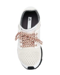 Scarpe sportive bianche e nere di adidas by Stella McCartney
