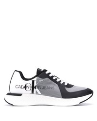 Scarpe sportive bianche e nere di Calvin Klein