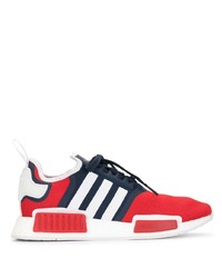 Scarpe sportive bianche e rosse e blu scuro di adidas