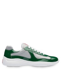 Scarpe sportive bianche e verdi di Prada