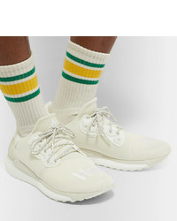 Scarpe sportive bianche di adidas Consortium