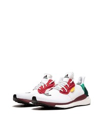 Scarpe sportive bianche di Adidas By Pharrell Williams