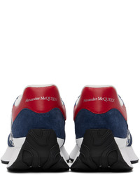 Scarpe sportive blu scuro e bianche di Alexander McQueen