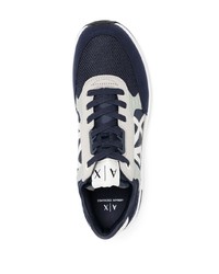 Scarpe sportive blu scuro e bianche di Armani Exchange