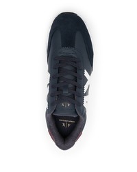 Scarpe sportive blu scuro e bianche di Armani Exchange