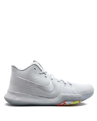 Scarpe sportive di tela bianche di Nike