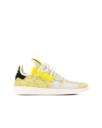 Scarpe sportive gialle di Adidas By Pharrell Williams, €135 | farfetch.com  | Lookastic