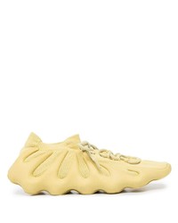 Scarpe sportive gialle di adidas YEEZY
