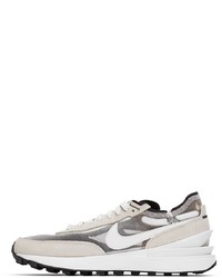 Scarpe sportive grigie di Nike