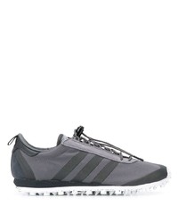 Scarpe sportive grigio scuro di adidas