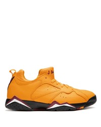 Scarpe sportive in pelle arancioni di Jordan